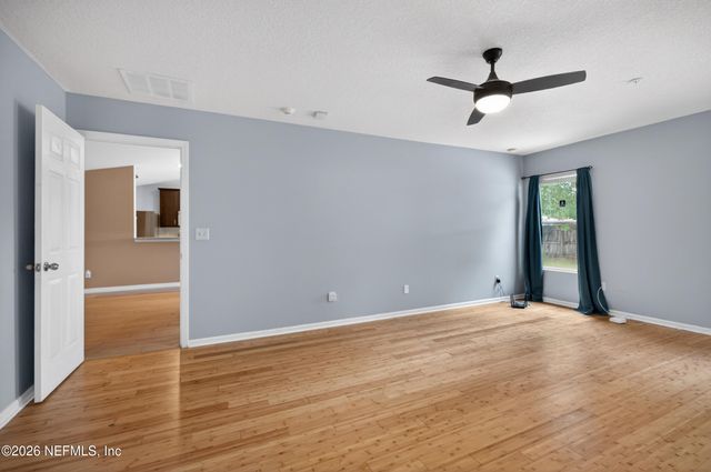 6413 RISING SUN Drive, Jacksonville, FL 32218