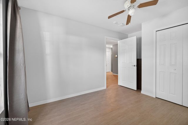 6413 RISING SUN Drive, Jacksonville, FL 32218