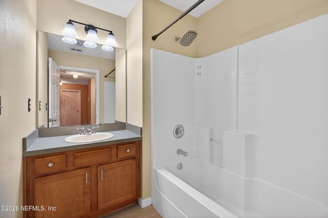 6413 RISING SUN Drive, Jacksonville, FL 32218