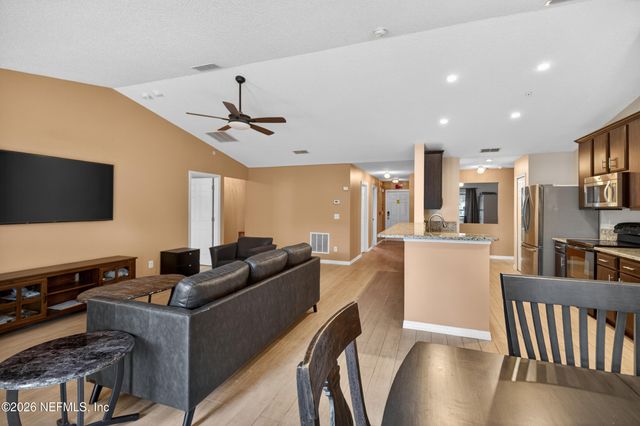 6413 RISING SUN Drive, Jacksonville, FL 32218