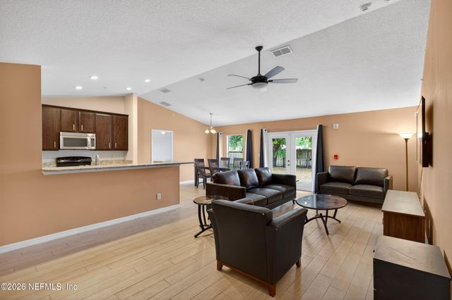 6413 RISING SUN Drive, Jacksonville, FL 32218