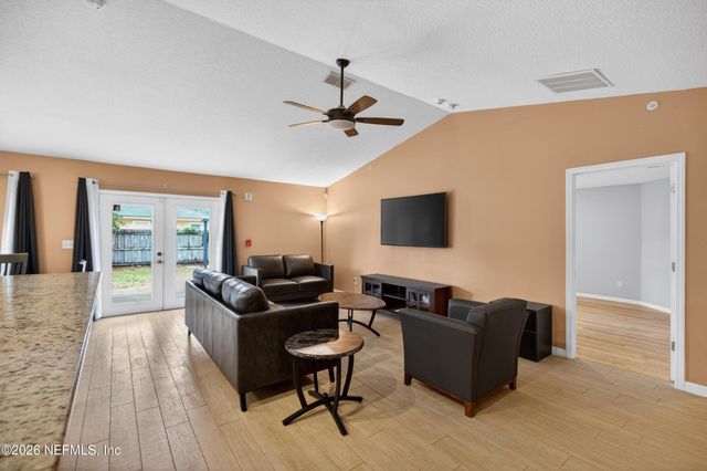 6413 RISING SUN Drive, Jacksonville, FL 32218