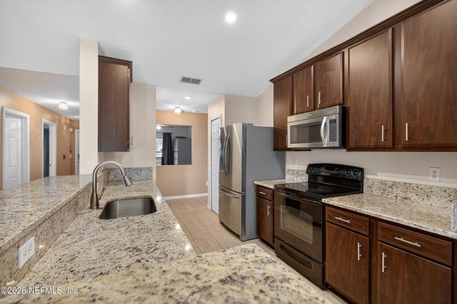 6413 RISING SUN Drive, Jacksonville, FL 32218