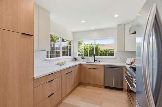 372 Mullet Court, Foster City, CA 94404