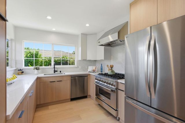 372 Mullet Court, Foster City, CA 94404