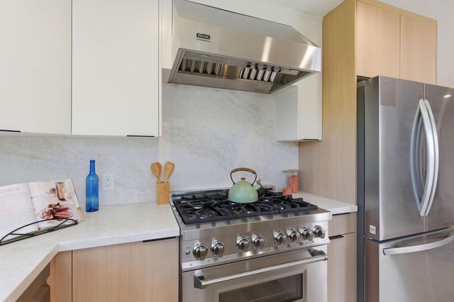 372 Mullet Court, Foster City, CA 94404