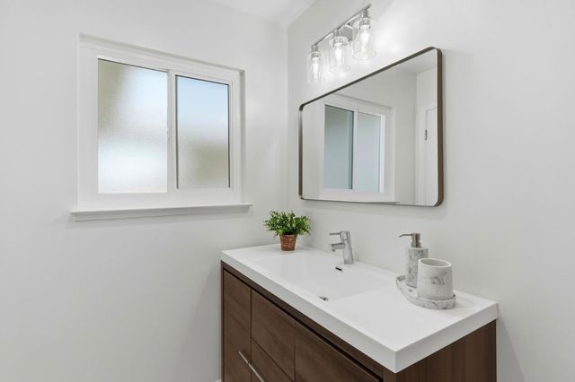 372 Mullet Court, Foster City, CA 94404