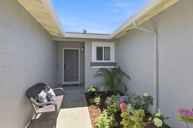 372 Mullet Court, Foster City, CA 94404