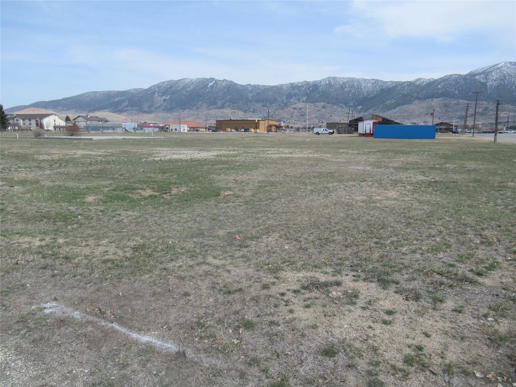 1839 Longfellow Street, Butte, MT 59701 photo 2