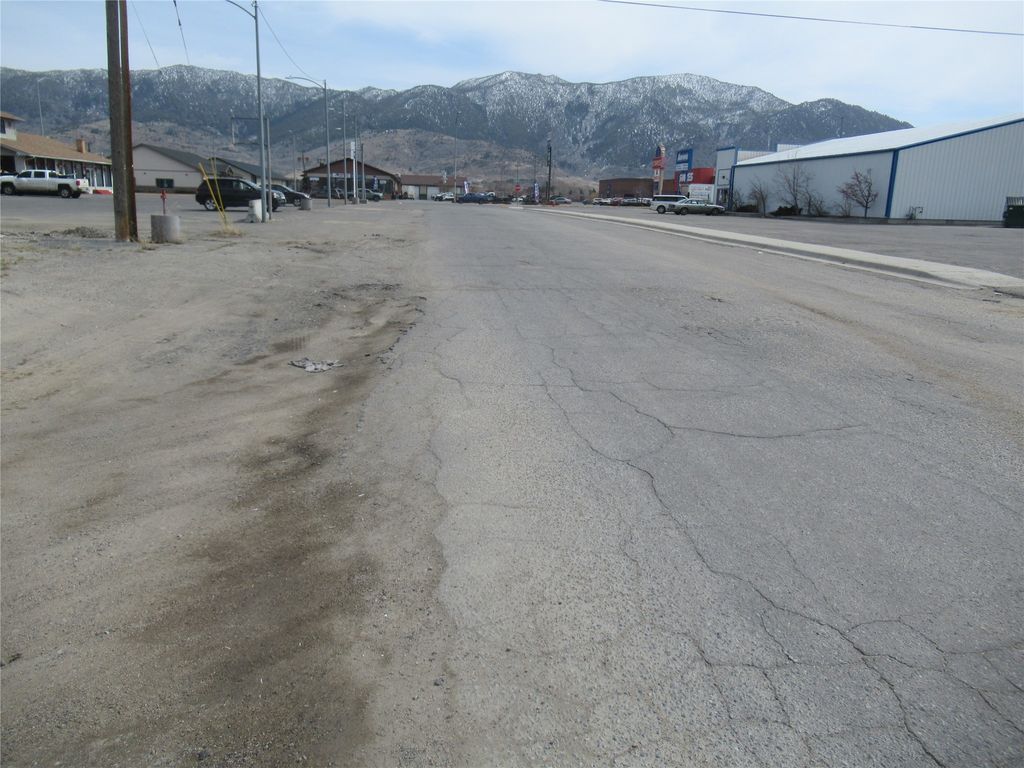 1839 Longfellow Street, Butte, MT 59701 photo 5