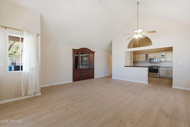 321 E MITCHELL Drive, Phoenix, AZ 85012