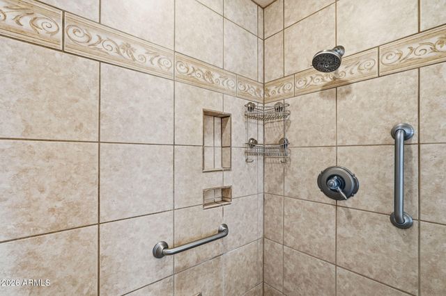 321 E MITCHELL Drive, Phoenix, AZ 85012