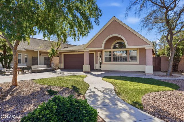 321 E MITCHELL Drive, Phoenix, AZ 85012