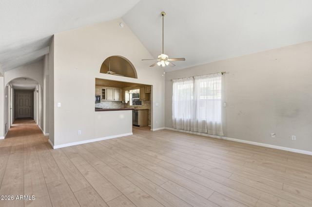 321 E MITCHELL Drive, Phoenix, AZ 85012