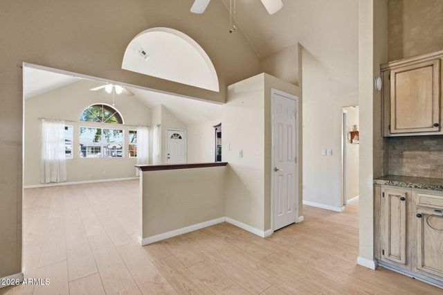 321 E MITCHELL Drive, Phoenix, AZ 85012