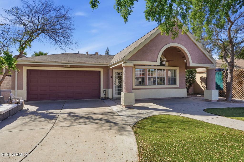 321 E MITCHELL Drive, Phoenix, AZ 85012