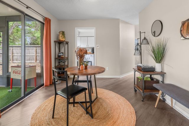 193 Woodland Park Circle, Mary Esther, FL 32569