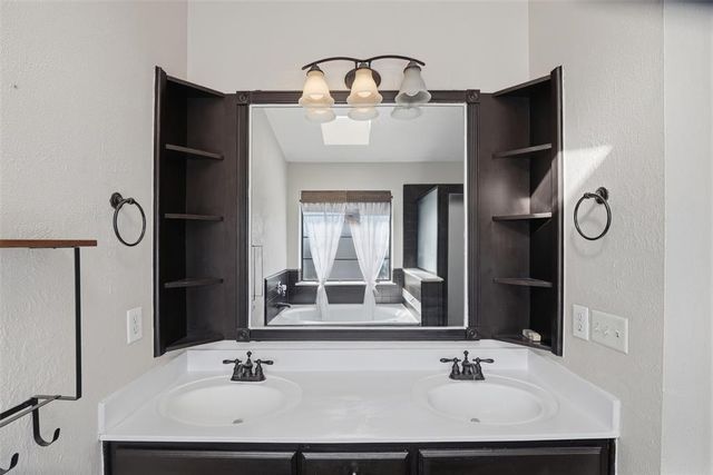 508 Santa Fe Terrace, Edmond, OK 73012
