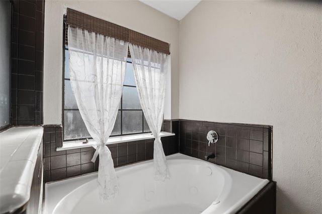 508 Santa Fe Terrace, Edmond, OK 73012
