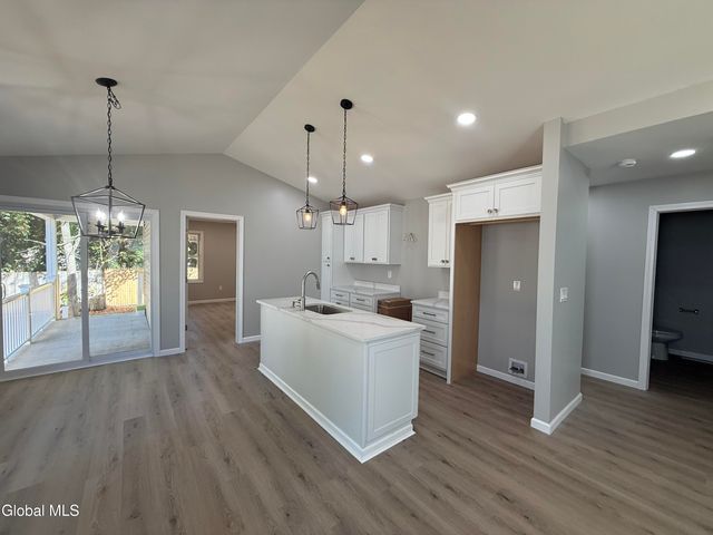 34 Baldwin Avenue, Glens Falls, NY 12801