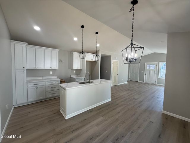 34 Baldwin Avenue, Glens Falls, NY 12801