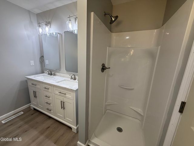 34 Baldwin Avenue, Glens Falls, NY 12801