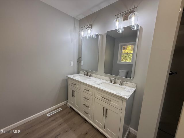 34 Baldwin Avenue, Glens Falls, NY 12801