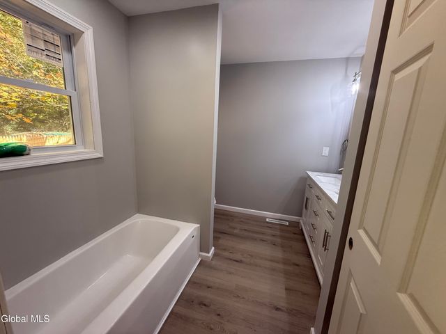 34 Baldwin Avenue, Glens Falls, NY 12801