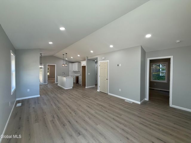 34 Baldwin Avenue, Glens Falls, NY 12801