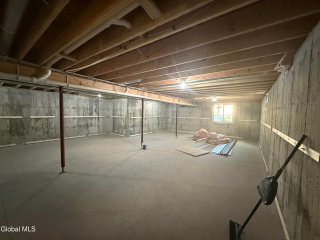 34 Baldwin Avenue, Glens Falls, NY 12801