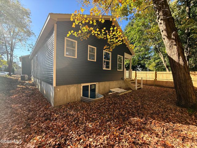 34 Baldwin Avenue, Glens Falls, NY 12801