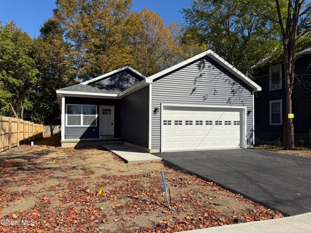 34 Baldwin Avenue, Glens Falls, NY 12801