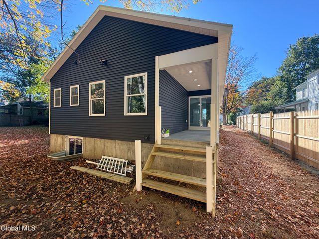 34 Baldwin Avenue, Glens Falls, NY 12801