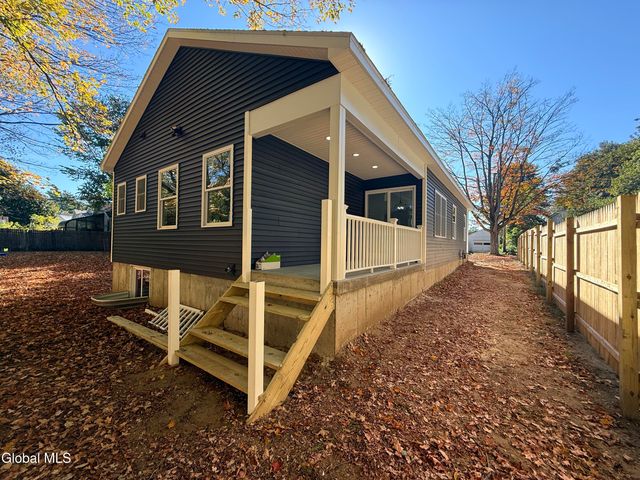 34 Baldwin Avenue, Glens Falls, NY 12801