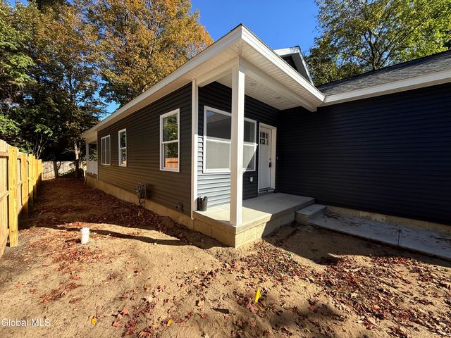 34 Baldwin Avenue, Glens Falls, NY 12801