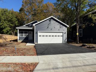 34 Baldwin Avenue, Glens Falls, NY 12801