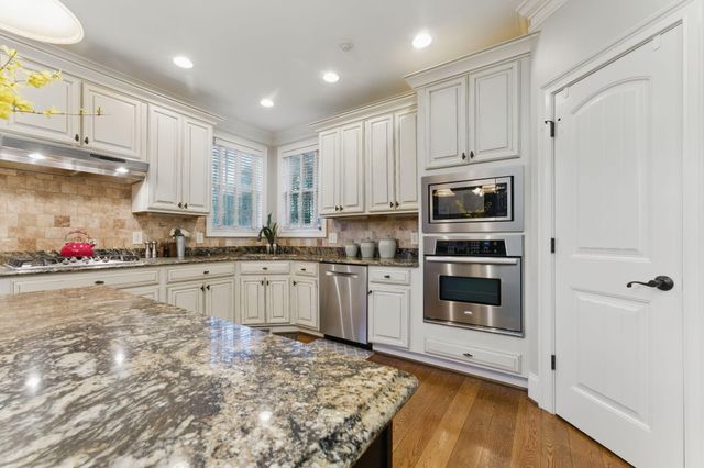 1801 Saint Ives Place, Dalton, GA 30720
