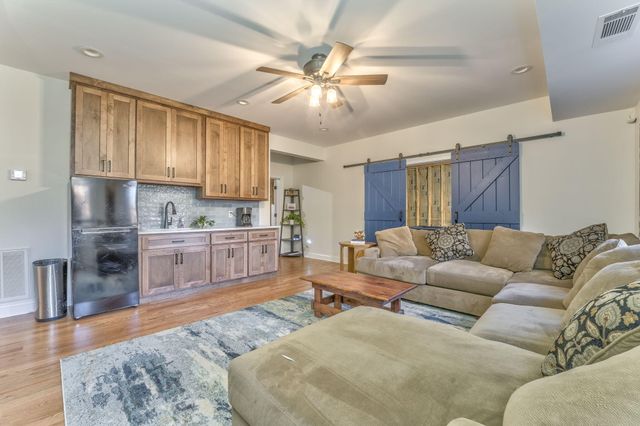 1801 Saint Ives Place, Dalton, GA 30720