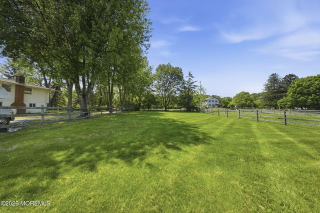 58 Vanderveer Road, Howell, NJ 07728