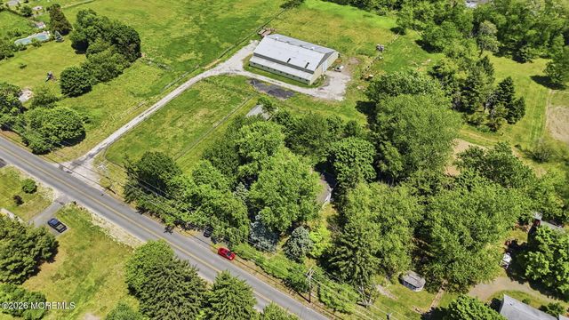 58 Vanderveer Road, Howell, NJ 07728