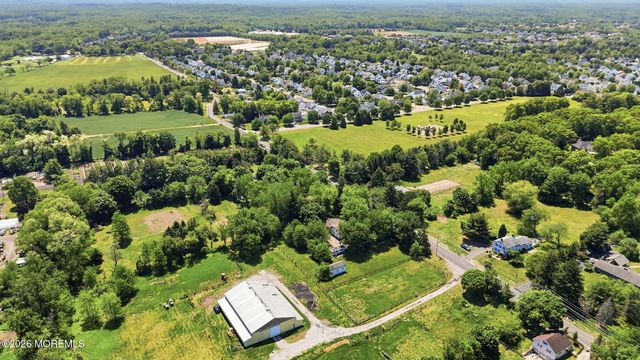 58 Vanderveer Road, Howell, NJ 07728