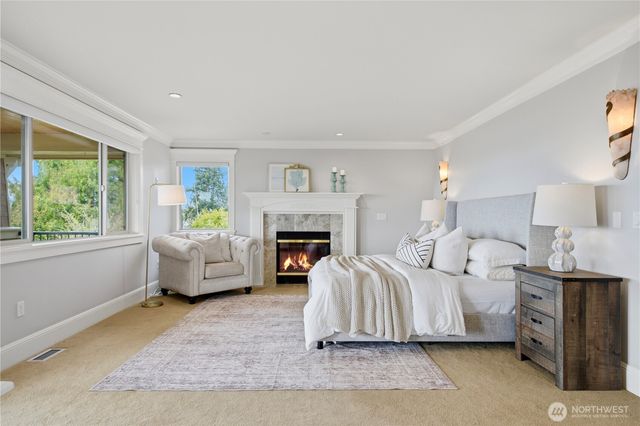 217 7th Avenue W, Kirkland, WA 98033