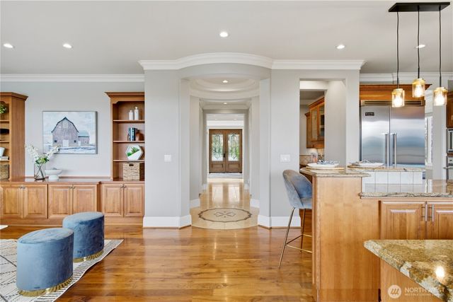 217 7th Avenue W, Kirkland, WA 98033