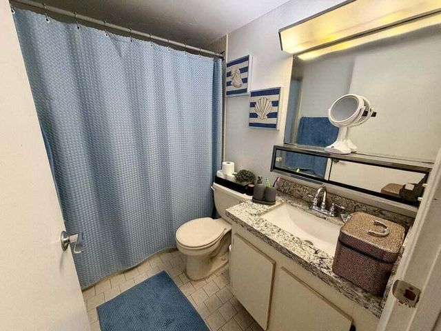 2000 Springdale Boulevard 102, Palm Springs, FL 33461