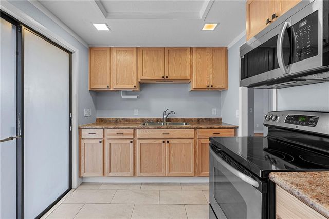 6621 HILL TOP ROAD, Orlando, FL 32810