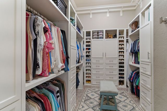 2258 Crowbridge Drive, Frisco, TX 75033