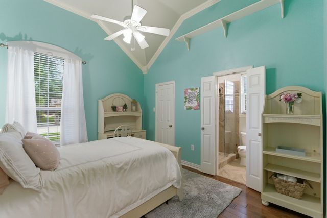 2258 Crowbridge Drive, Frisco, TX 75033