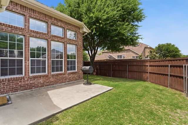 2258 Crowbridge Drive, Frisco, TX 75033