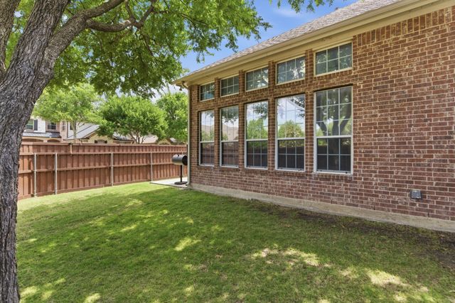 2258 Crowbridge Drive, Frisco, TX 75033