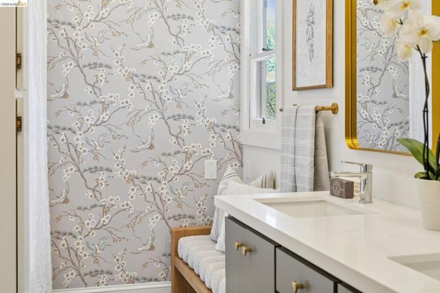 15 Blair Ave, Piedmont, CA 94611